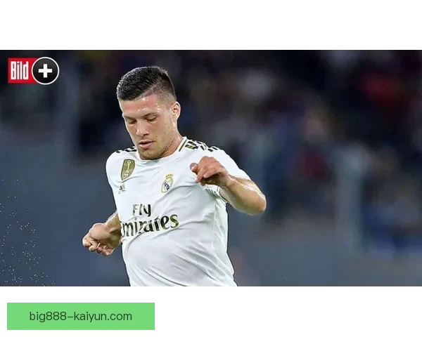 罗德里戈与皇马球迷的互动