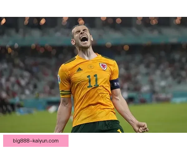 德甲穆西亚拉状态回暖，近期表现稳健引发关注