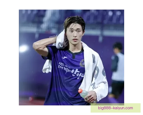 曹圭成具备出色的盘带能力和技术，持续提升的表现备受关注。